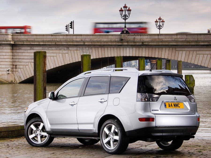  Mitsubishi Outlander Warrior 2007 года  (UK) (фото 35 из 39)